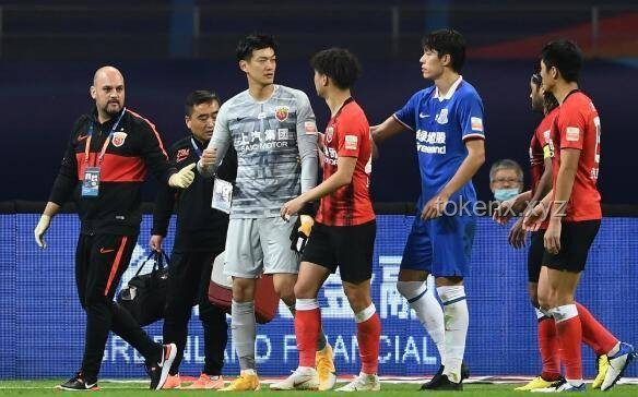 **申花7比0大勝成都蓉城!強(qiáng)勢登頂聯(lián)賽,奪冠之路的那些酸甜苦辣** **申花7比0大勝成都蓉城!強(qiáng)勢登頂聯(lián)賽,奪冠之路的那些酸甜苦辣**