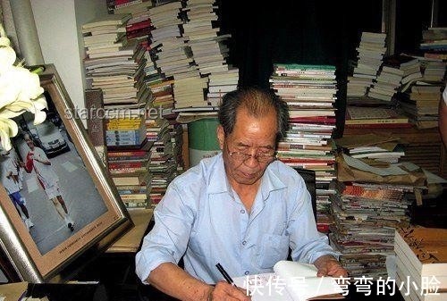 **我一直堅(jiān)持的熱愛:寫作之旅,10年心路歷程** **我一直堅(jiān)持的熱愛:寫作之旅,10年心路歷程**