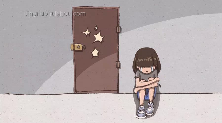 晚上我是殺人保潔，白天卻是受人欺負(fù)小白花：雙面人生管理指南