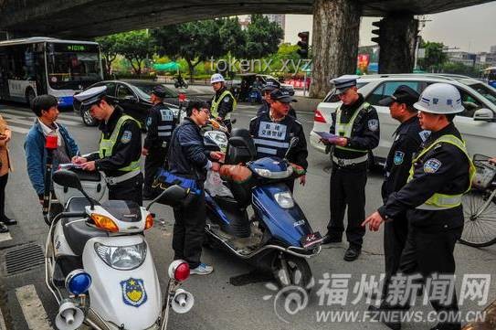 2025年電動車夜查行動新趨勢:嚴管重罰下的規(guī)范出行時代 2025年電動車夜查行動新趨勢:嚴管重罰下的規(guī)范出行時代