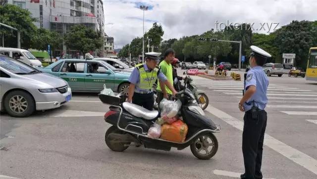 2025年電動車夜查行動新趨勢:嚴管重罰下的規(guī)范出行時代 2025年電動車夜查行動新趨勢:嚴管重罰下的規(guī)范出行時代