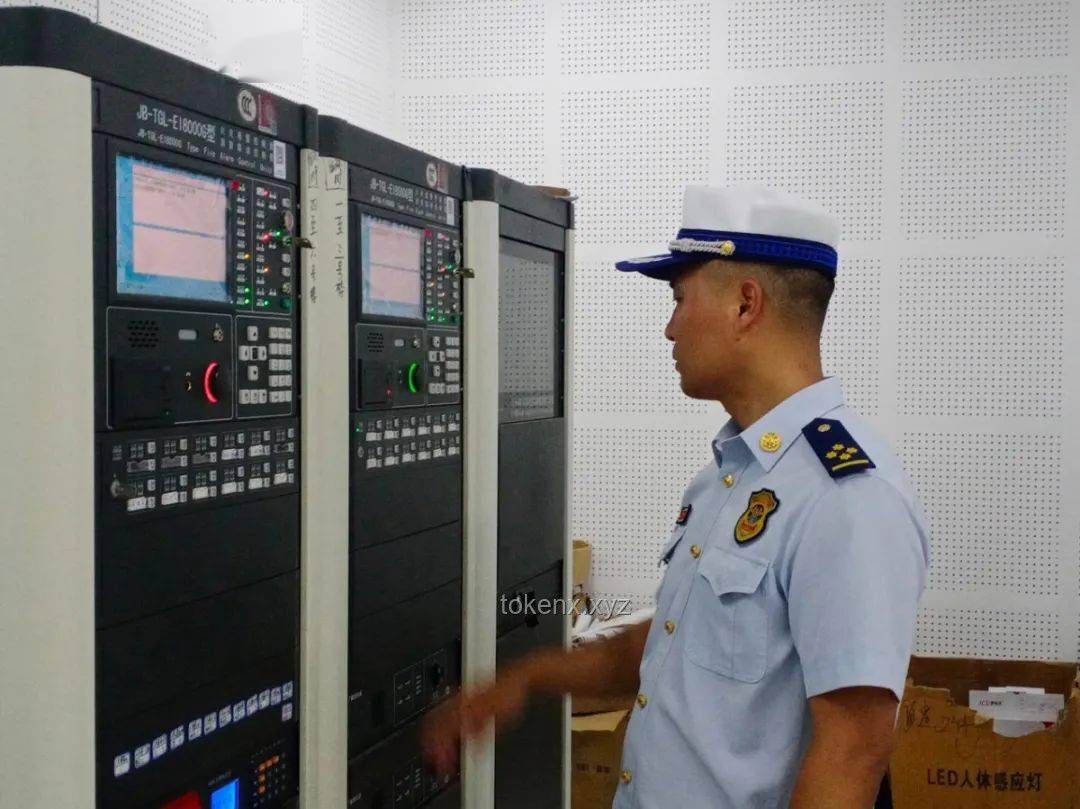 **韓國P3巡邏機墜毀視頻公開:一次對航空安全的深刻反思** **韓國P3巡邏機墜毀視頻公開:一次對航空安全的深刻反思**