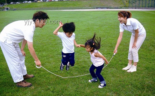 幼兒園跳繩教學(xué)指導(dǎo)方法對(duì)比分析 幼兒園跳繩教學(xué)指導(dǎo)方法對(duì)比分析