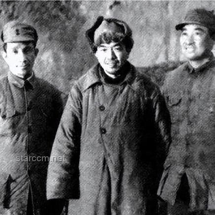 在深淵里起舞,在崩潰中舉杯:探索逆境中的積極心態(tài)與自我救贖 在深淵里起舞,在崩潰中舉杯:探索逆境中的積極心態(tài)與自我救贖