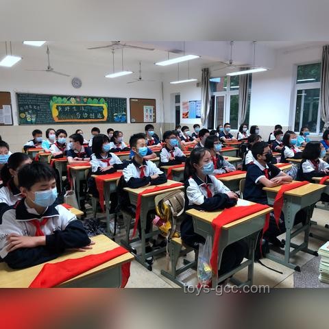 **兒童節(jié)各地大屏的精神狀態(tài)：一場關(guān)于創(chuàng)意與溫暖的視覺盛宴**