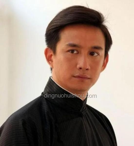 **演員賈冰減肥成功瘦到脫相:從臃腫大叔到型男的蛻變之旅** **演員賈冰減肥成功瘦到脫相:從臃腫大叔到型男的蛻變之旅**