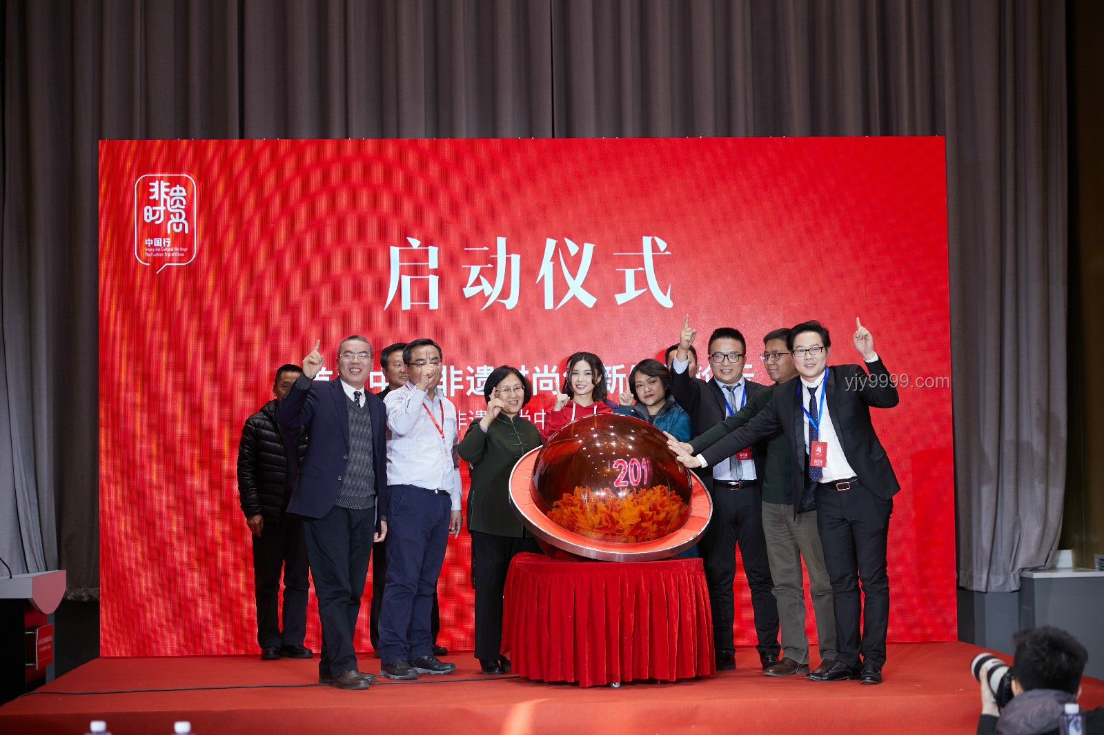 探秘非遺新境：總書記引路，跨界非遺創(chuàng)新行
