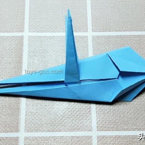 折紙直升機制作教程，讓校園充滿歡笑