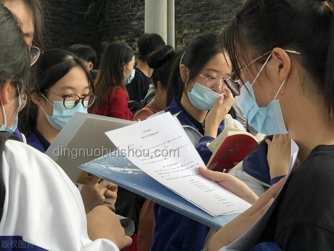 孩子成績差與高考選擇的對比分析 孩子成績差與高考選擇的對比分析
