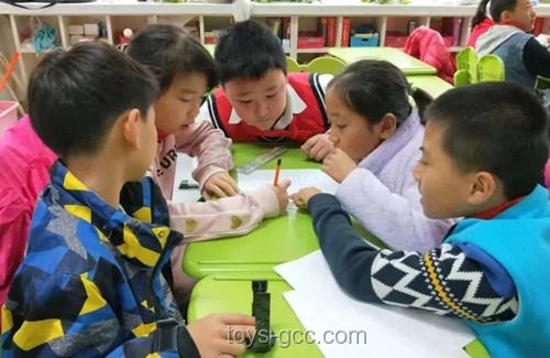 登陸新紀(jì)元:少年組合的創(chuàng)新舞臺(tái)革命 登陸新紀(jì)元:少年組合的創(chuàng)新舞臺(tái)革命