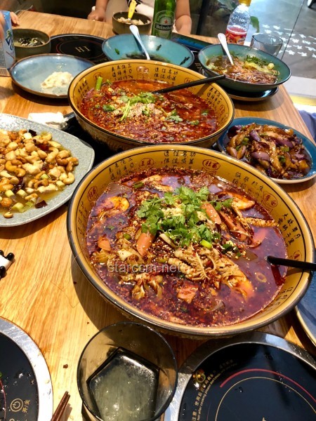 小宇海邊探險(xiǎn),終嘗熟食美味? 小宇海邊探險(xiǎn),終嘗熟食美味?