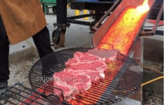游客遭遇“燒烤刺客”:我的長相成了宰客理由??? 游客遭遇“燒烤刺客”:我的長相成了宰客理由???