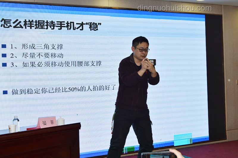 如何從唐尚珺的高考經(jīng)歷中汲取動力,有效應(yīng)對考試焦慮 如何從唐尚珺的高考經(jīng)歷中汲取動力,有效應(yīng)對考試焦慮