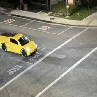 特斯拉“RoboTaxi”下周發(fā)布:關(guān)鍵進展與規(guī)?;窂街q 特斯拉“RoboTaxi”下周發(fā)布:關(guān)鍵進展與規(guī)模化路徑之辯