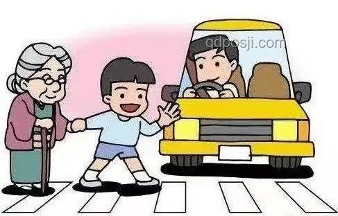 女生高考遭遇車禍警示:交通安全意識至關(guān)重要 女生高考遭遇車禍警示:交通安全意識至關(guān)重要