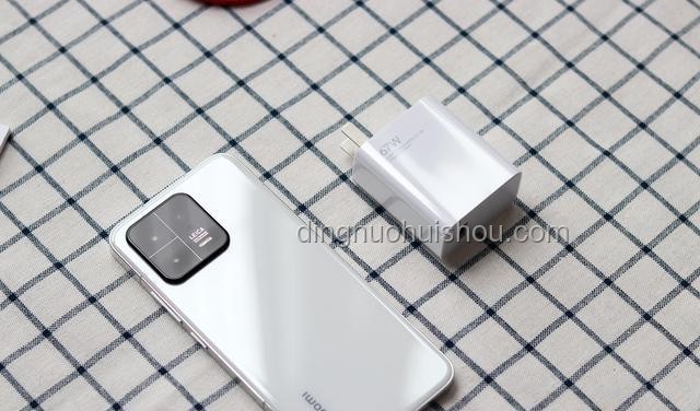 iPhone17發(fā)布預期引發(fā)熱潮,消費者購買意愿分析 iPhone17發(fā)布預期引發(fā)熱潮,消費者購買意愿分析