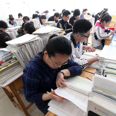 清華計算機(jī)入學(xué)教育:科研經(jīng)驗分享案例研究 清華計算機(jī)入學(xué)教育:科研經(jīng)驗分享案例研究