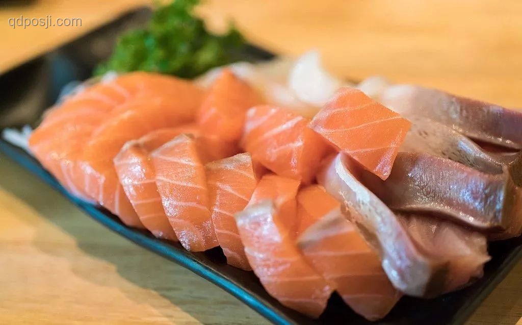 三文魚(yú)寄生蟲(chóng)風(fēng)險(xiǎn)與食用趨勢(shì)前瞻 三文魚(yú)寄生蟲(chóng)風(fēng)險(xiǎn)與食用趨勢(shì)前瞻