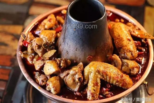 四川肥腸拿鐵:創(chuàng)新飲品趨勢下的咸甜探索 四川肥腸拿鐵:創(chuàng)新飲品趨勢下的咸甜探索