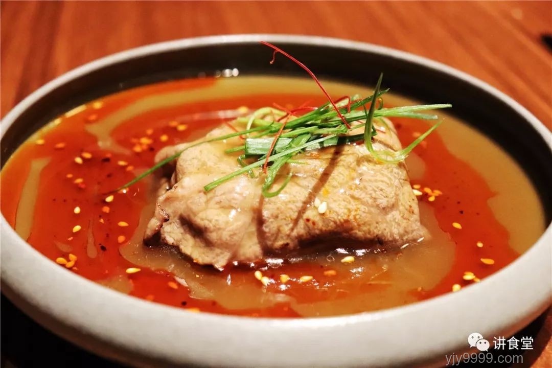 四川肥腸拿鐵:創(chuàng)新飲品趨勢下的咸甜探索 四川肥腸拿鐵:創(chuàng)新飲品趨勢下的咸甜探索