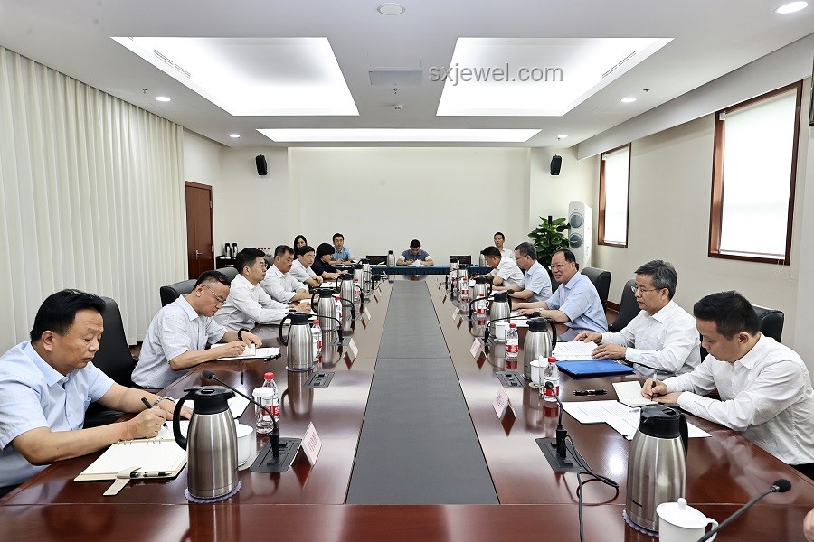 國(guó)家鐵路局局長(zhǎng)費(fèi)東斌被查：深度解析與影響展望