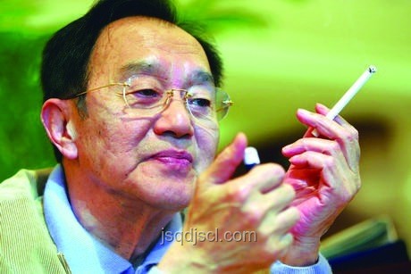 “錢德勒演員死亡案”后續(xù):法律嚴(yán)懲與醫(yī)療監(jiān)管新趨勢(shì) “錢德勒演員死亡案”后續(xù):法律嚴(yán)懲與醫(yī)療監(jiān)管新趨勢(shì)
