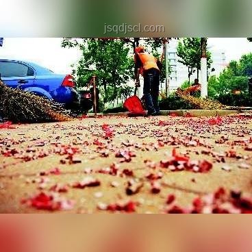 湖南煙花爆炸事故查處深度剖析:責(zé)任與教訓(xùn)并行 湖南煙花爆炸事故查處深度剖析:責(zé)任與教訓(xùn)并行