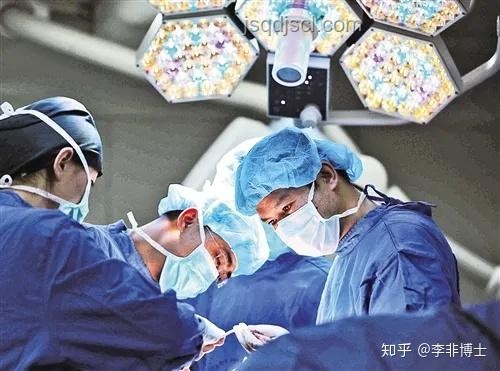 女子腹脹就診意外誕下男嬰案例研究 女子腹脹就診意外誕下男嬰案例研究