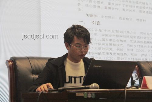 李國(guó)慶再婚案例研究:愛情、商業(yè)與人生新篇章 李國(guó)慶再婚案例研究:愛情、商業(yè)與人生新篇章