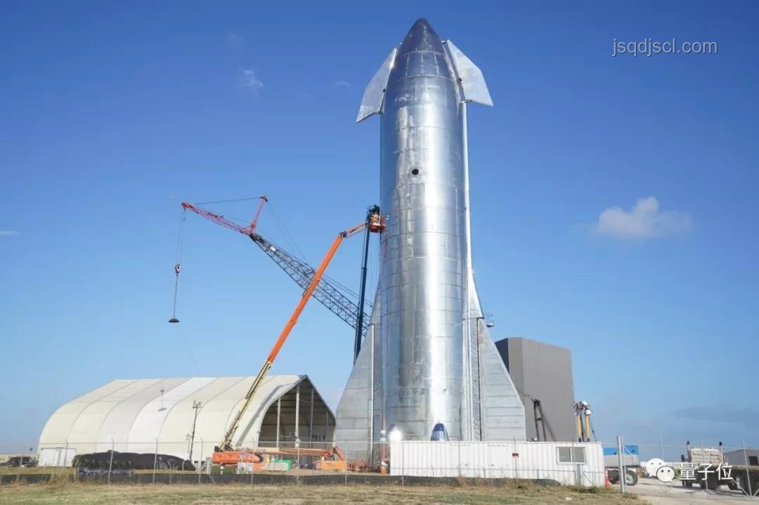 馬斯克宣布星艦新設(shè)計：42臺發(fā)動機評價及解決方案