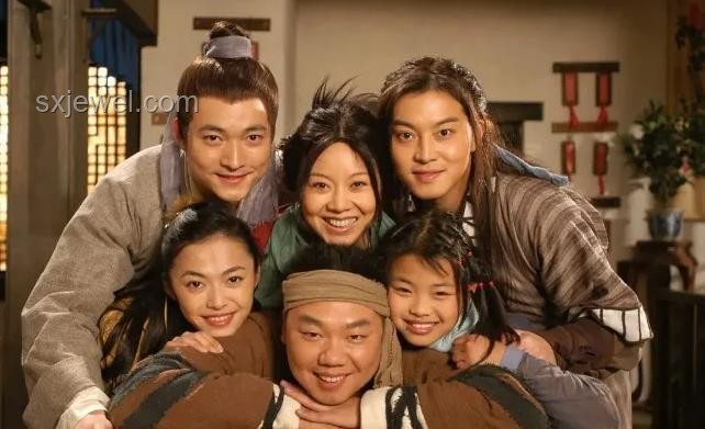 當(dāng)武林外傳遇上甄嬛傳：古裝劇的經(jīng)典碰撞與趨勢(shì)分析