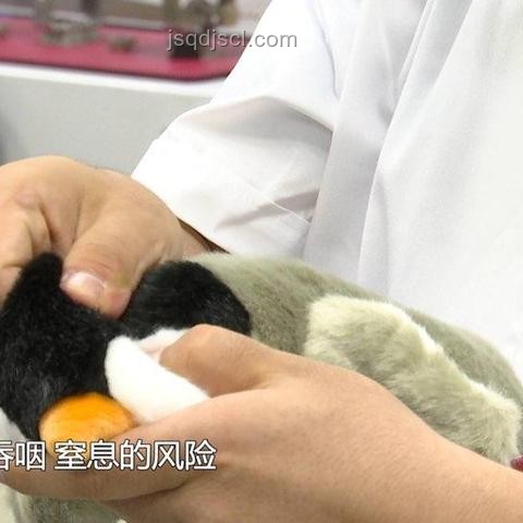 戀愛中的窒息瞬間:愛與痛的邊緣探索???? 戀愛中的窒息瞬間:愛與痛的邊緣探索????