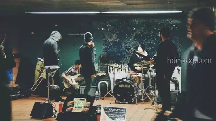 DEADMAN現(xiàn)場版:跨界創(chuàng)新演繹音樂新紀元,重塑現(xiàn)場體驗 DEADMAN現(xiàn)場版:跨界創(chuàng)新演繹音樂新紀元,重塑現(xiàn)場體驗