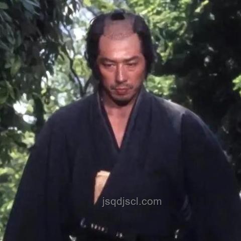 中國武俠文化的獨特性及其與騎士、武士、牛仔文化的差異分析 中國武俠文化的獨特性及其與騎士、武士、牛仔文化的差異分析