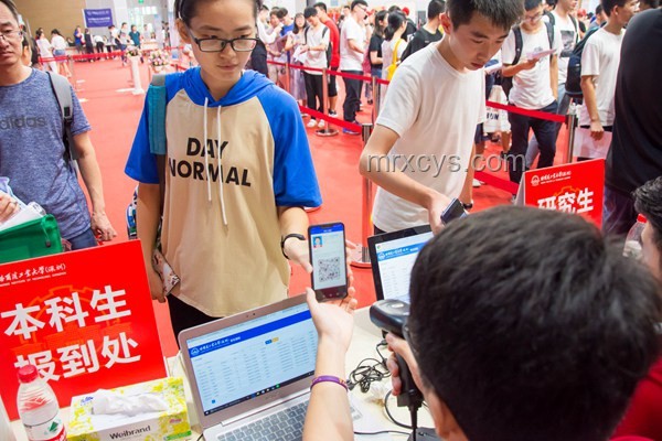 清華計(jì)算機(jī)入學(xué)教育：我的科研探索之旅??