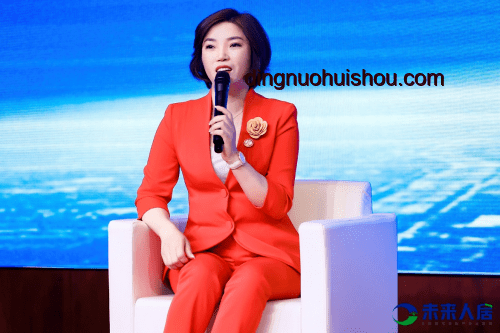 鹿晗關(guān)曉彤：八年情史與行業(yè)生態(tài)的深度剖析