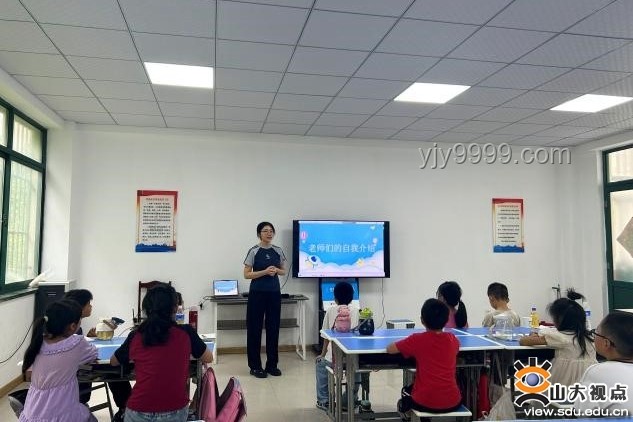 和同學們的樓梯間排練:創(chuàng)意與團隊協(xié)作的實踐探索 和同學們的樓梯間排練:創(chuàng)意與團隊協(xié)作的實踐探索