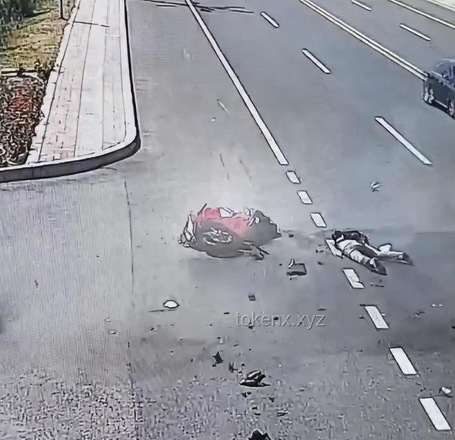 21歲機(jī)車少年車禍離世案例與交通安全意識對比分析 21歲機(jī)車少年車禍離世案例與交通安全意識對比分析