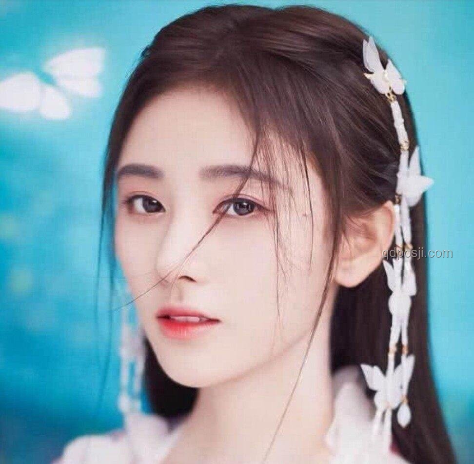 鞠婧祎打火機(jī)惡女變裝案例分析：網(wǎng)絡(luò)熱點(diǎn)與明星形象塑造