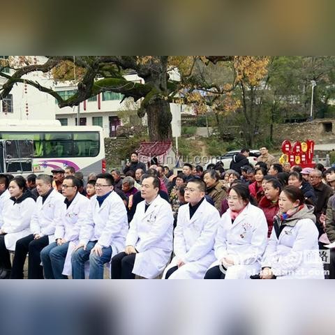 南京比賽盛況,忙壞了隔壁安徽支援團???♂??? 南京比賽盛況,忙壞了隔壁安徽支援團???♂???