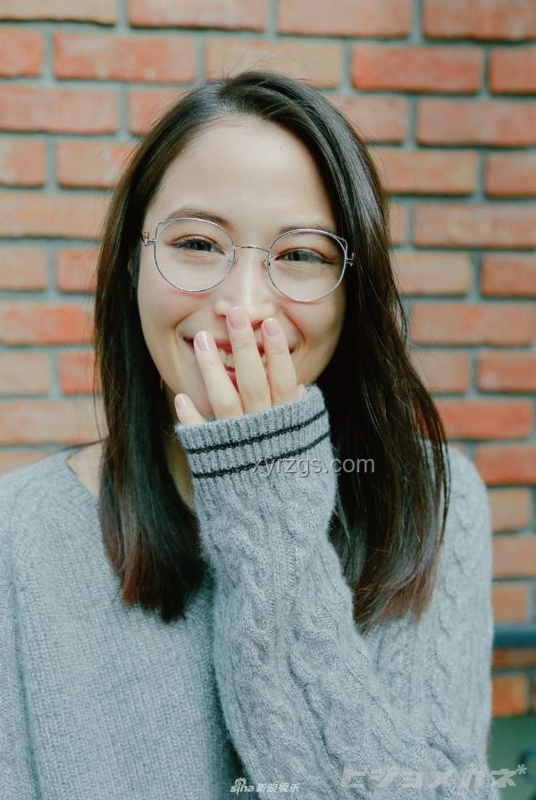 拍身份證照片能戴眼鏡嗎?身份證照拍攝指南 拍身份證照片能戴眼鏡嗎?身份證照拍攝指南