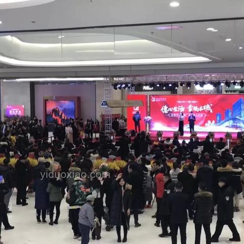 這個夏天,商場成了遛娃新戰(zhàn)場????? 這個夏天,商場成了遛娃新戰(zhàn)場?????