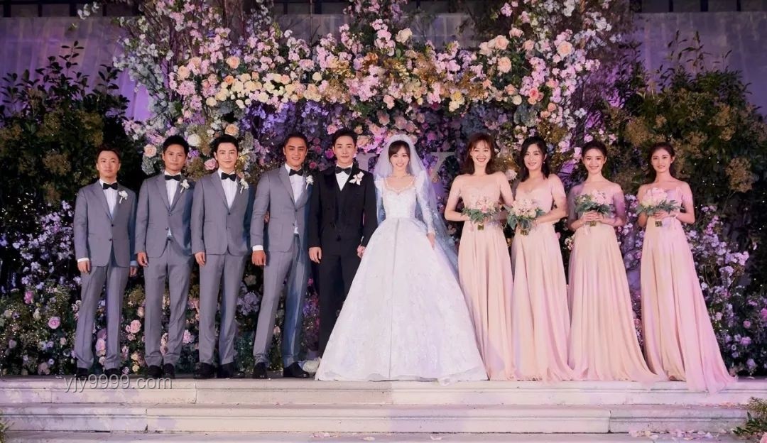 音樂(lè)節(jié)領(lǐng)證結(jié)婚與傳統(tǒng)婚禮對(duì)比分析 音樂(lè)節(jié)領(lǐng)證結(jié)婚與傳統(tǒng)婚禮對(duì)比分析