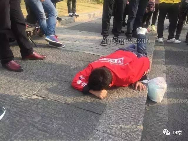 外賣員被沖下水道溺亡？真相揭秘，謠言止于智者