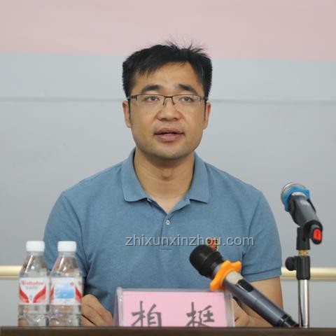 無戲拍明星轉(zhuǎn)型景區(qū)就業(yè)對(duì)比分析