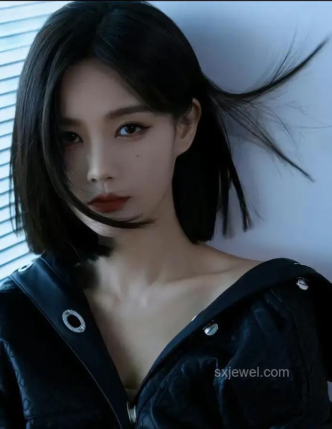 李一桐歌聲中的溫柔力量:小魚在乎的共鳴 李一桐歌聲中的溫柔力量:小魚在乎的共鳴