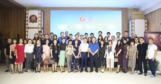 全國文旅都在@周同學(xué)，我的跨界合作之旅??