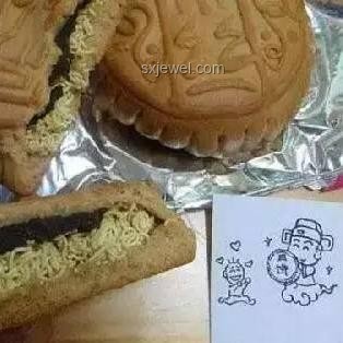 腐乳VS方便面調(diào)料,現(xiàn)代食品科技下的鮮味大比拼?? 腐乳VS方便面調(diào)料,現(xiàn)代食品科技下的鮮味大比拼??