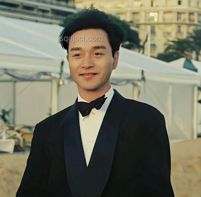 王晶曝張國(guó)榮自殺原因深度對(duì)比分析