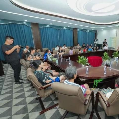 《教室》:學習之旅的起點與舞臺,教育環(huán)境,師生互動,學習氛圍 《教室》:學習之旅的起點與舞臺,教育環(huán)境,師生互動,學習氛圍